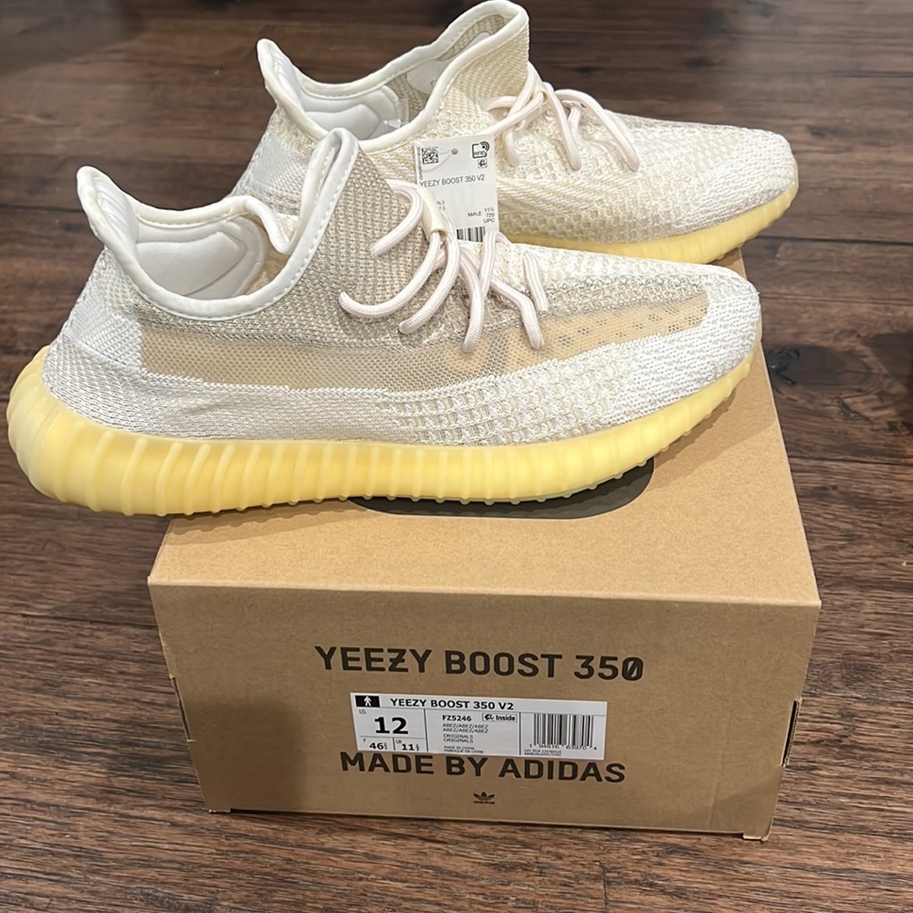 NWT Men’s Yeezy Boost
